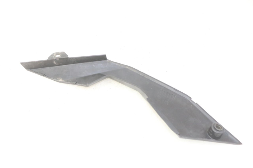 photo de CACHE SOUS SELLE DROIT APRILIA SX 50 (2011 - 2017) - Zoom état d’usage