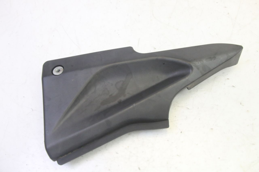 photo de CACHE SOUS SELLE DROIT DAELIM VJ ROADWIN FI 125 (2008 - 2017) - Détail de la pièce