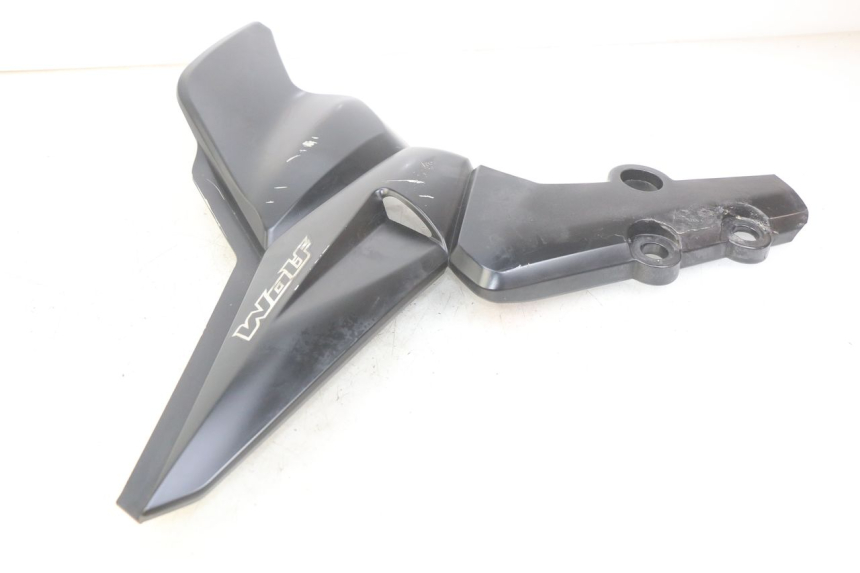 photo de CACHE SOUS SELLE DROIT SYM WOLF SB 125 (2011 - 2018) - Points de fixation