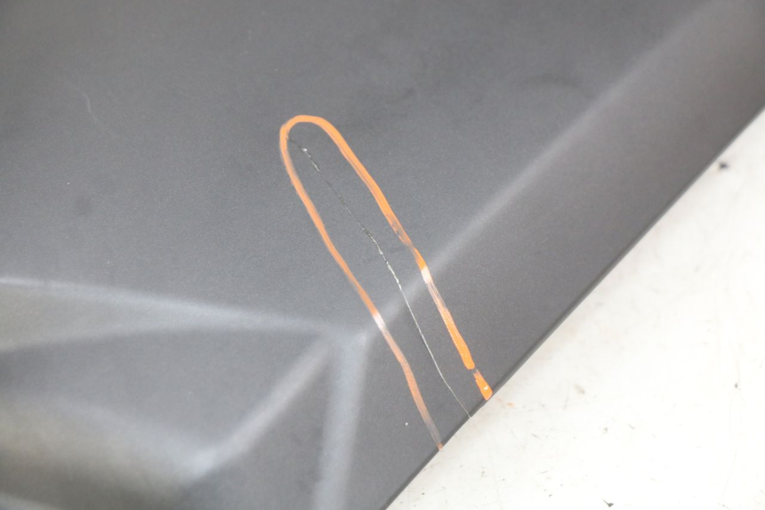 photo de CACHE SOUS SELLE DROIT YAMAHA X-MAX XMAX 125 (2010 - 2013) - Vue produit