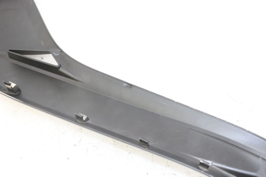 photo de CACHE SOUS SELLE DROIT YAMAHA X-MAX XMAX 125 (2010 - 2013) - Vue produit