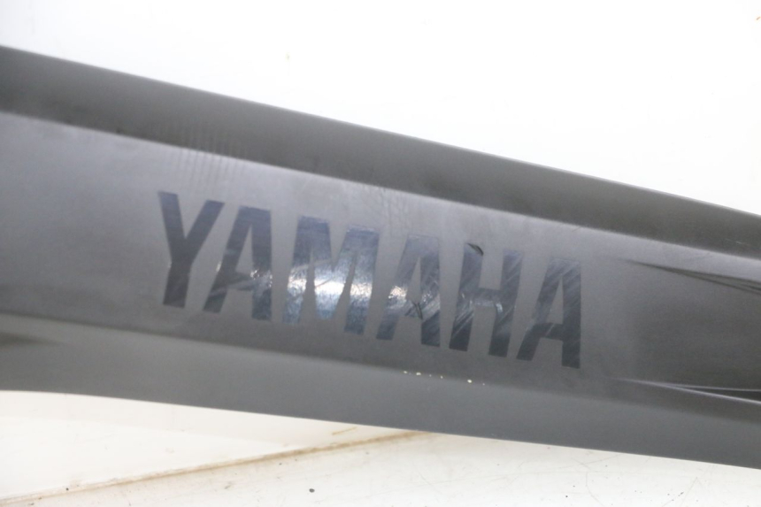 photo de CACHE SOUS SELLE DROIT YAMAHA X-MAX XMAX 125 (2010 - 2013) - Vue d’ensemble