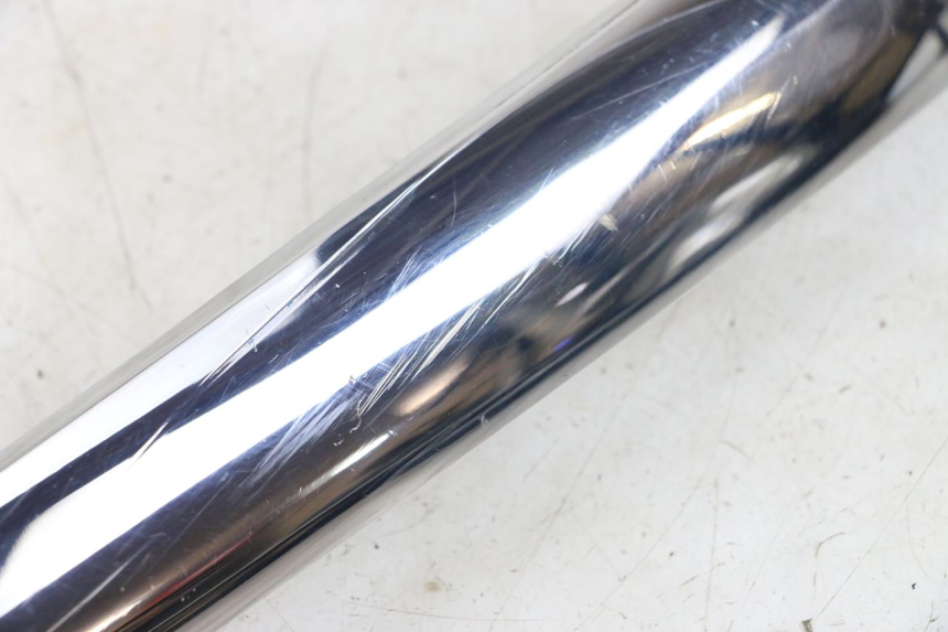 photo de CACHE SOUS SELLE DROIT PIAGGIO XEVO - X EVO 125 (2007 - 2017) - Gros plan technique