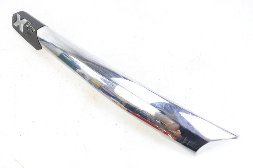 photo de CACHE SOUS SELLE DROIT PIAGGIO XEVO - X EVO 125 (2007 - 2017) - Vue d’ensemble