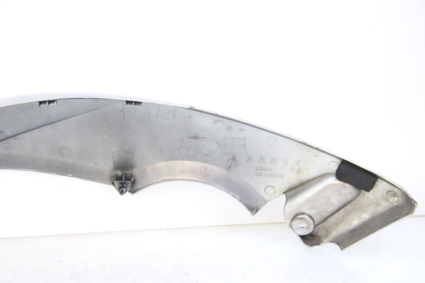 photo de CACHE SOUS SELLE DROIT YAMAHA XP T-MAX TMAX 500 (2004 - 2007) - État de surface