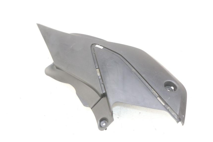 photo de CACHE SOUS SELLE DROIT HONDA XR L 125 (2003 - 2007) - Zoom état d’usage