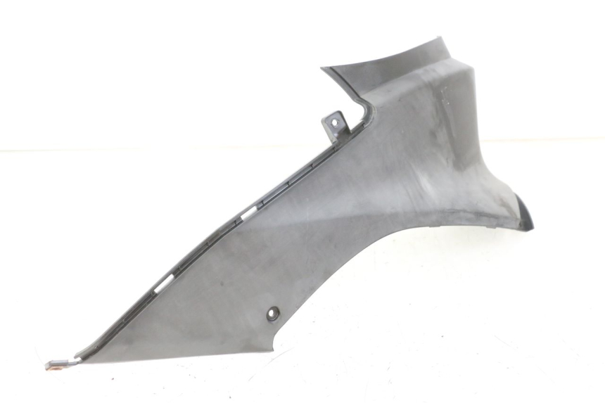 photo de CACHE SOUS SELLE DROIT YAMAHA NEOS NEO'S 4T 50 (2008 - 2016) - Gros plan technique