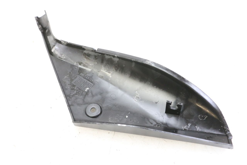 photo de CACHE SOUS SELLE DROIT YAMAHA TZR 50 (2008 - 2016) - Autre angle de vue