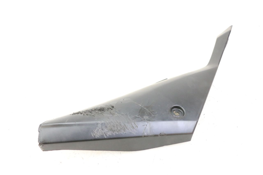 photo de CACHE SOUS SELLE DROIT YAMAHA TZR 50 (2008 - 2016) - Vue d’ensemble