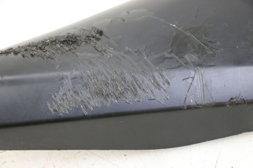 photo de CACHE SOUS SELLE DROIT YAMAHA TZR 50 (2008 - 2016) - Points de fixation