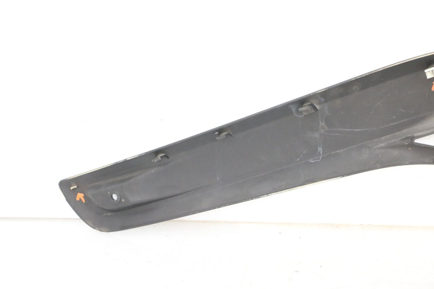 photo de CACHE SOUS SELLE DROIT YAMAHA X-MAX XMAX ABS 250 (2010 - 2014) - Vue d’ensemble