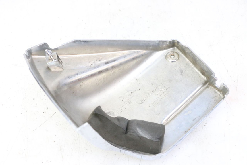 photo de CACHE SOUS SELLE DROIT YAMAHA XVS DRAG STAR DRAGSTAR 650 (1997 - 2007) - Autre angle de vue