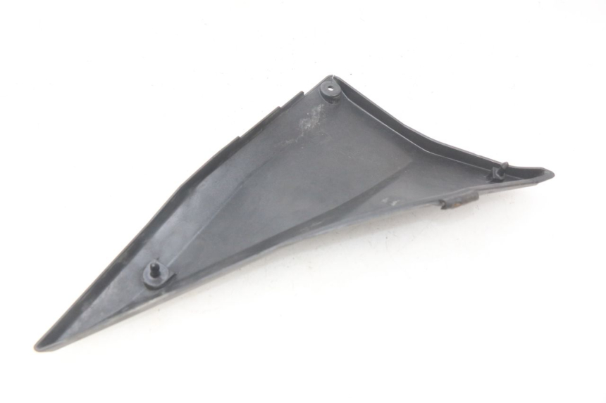 photo de CACHE SOUS SELLE DROIT KAWASAKI Z S 750 (2003 - 2006) - Zoom état d’usage