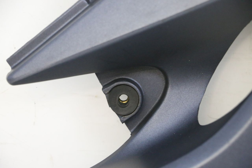 photo de CACHE SOUS SELLE DROIT KAWASAKI ZR 7 750 (1999 - 2004) - Photo complémentaire