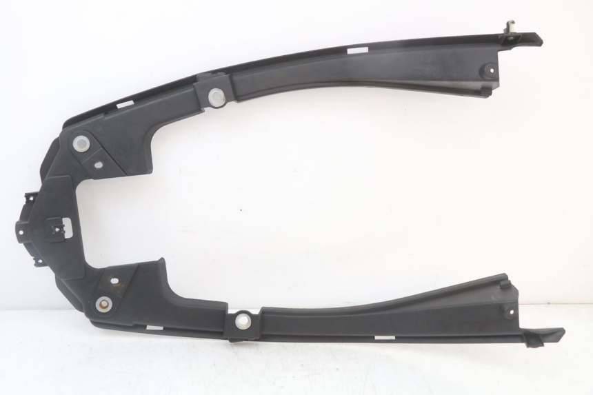 photo de CACHE SOUS SELLE LONGJIA EASY MAX 125 (2020 - 2024) - Autre angle de vue