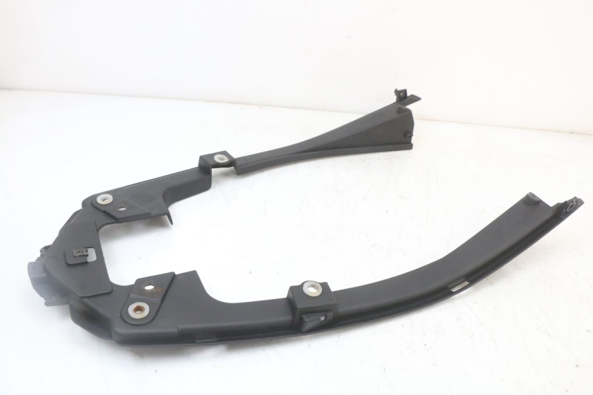 photo de CACHE SOUS SELLE LONGJIA EASY MAX 125 (2020 - 2024) - Vue d’ensemble