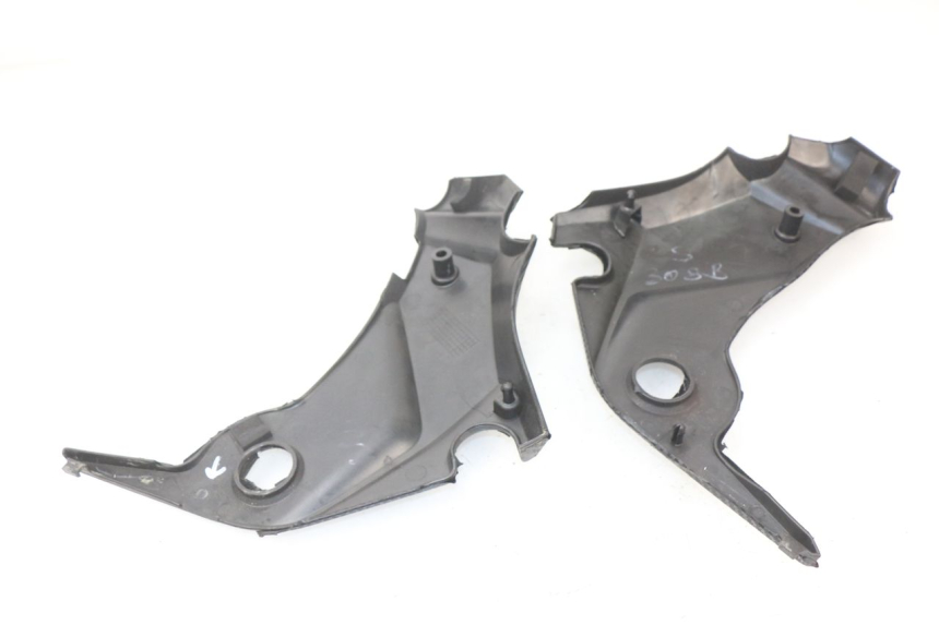 photo de CACHE SOUS SELLE KAWASAKI ER-6 ER6 N 650 (2009 - 2011) - Marquages et références