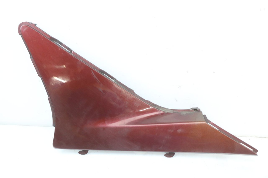 photo de CACHE SOUS SELLE HONDA FES S-WING SWING ABS 125 (2007 - 2015) - Gros plan technique