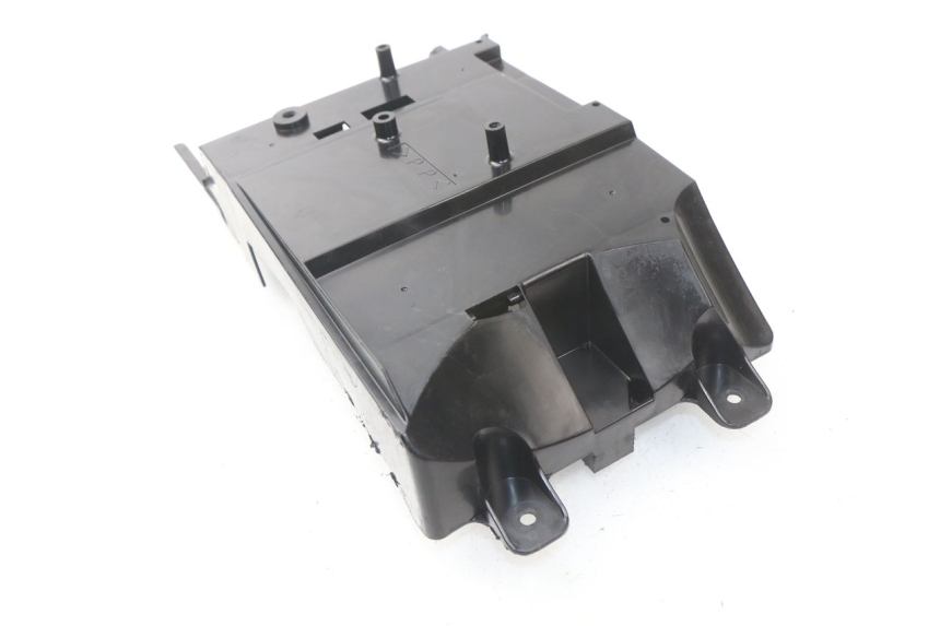 photo de CACHE SOUS SELLE YAMAHA FJR ABS 1300 (2006 - 2012) - Détail de la pièce