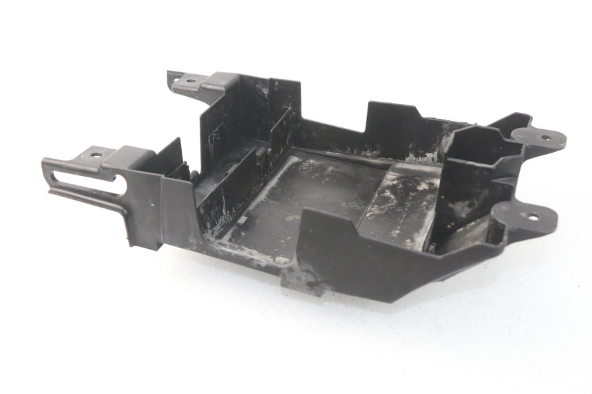 photo de CACHE SOUS SELLE YAMAHA FJR ABS 1300 (2006 - 2012) - Zoom état d’usage