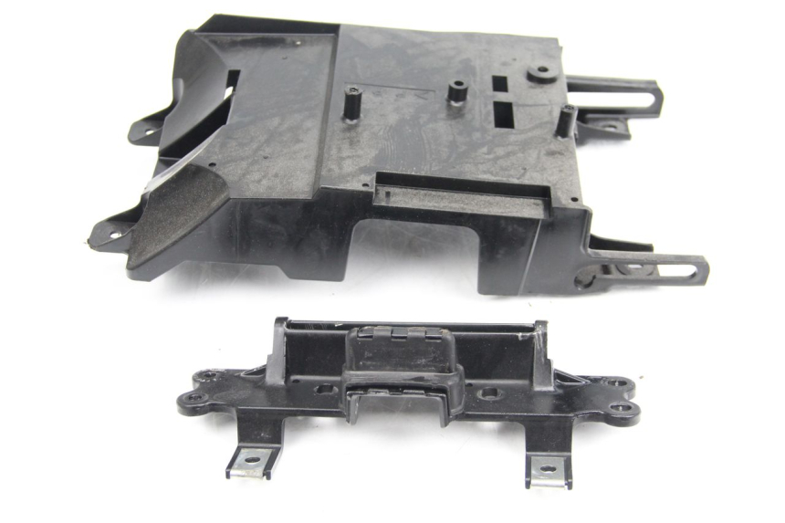 photo de CACHE SOUS SELLE YAMAHA FJR ABS 1300 (2006 - 2012) - Autre angle de vue