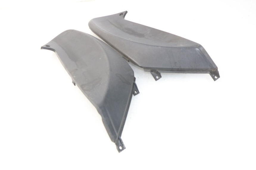 photo de CACHE SOUS SELLE PIAGGIO FLY 2T 50 (2004 - 2017) - Zoom état d’usage