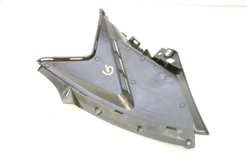 photo de CACHE SOUS SELLE GAUCHE KYMCO AGILITY CITY 16P 125 (2015 - 2024) - Points de fixation