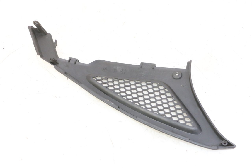 photo de CACHE SOUS SELLE GAUCHE KYMCO AGILITY NAKED RENOUVO 2T 50 (2011 - 2018) - Autre angle de vue