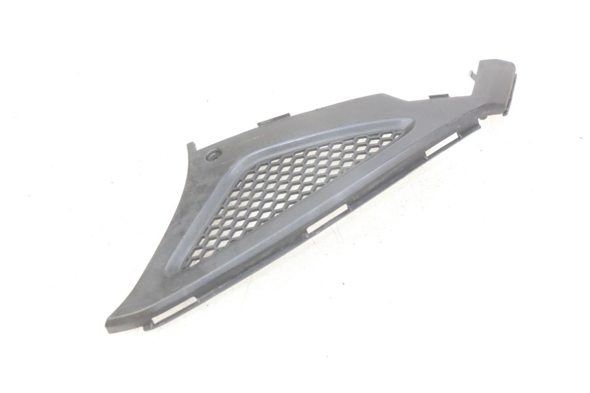 photo de CACHE SOUS SELLE GAUCHE KYMCO AGILITY RS 4T 50 (2009 - 2013) - Zoom état d’usage