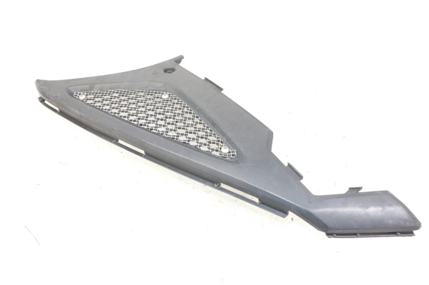 photo de CACHE SOUS SELLE GAUCHE KYMCO AGILITY RS 4T 50 (2009 - 2013) - Autre angle de vue