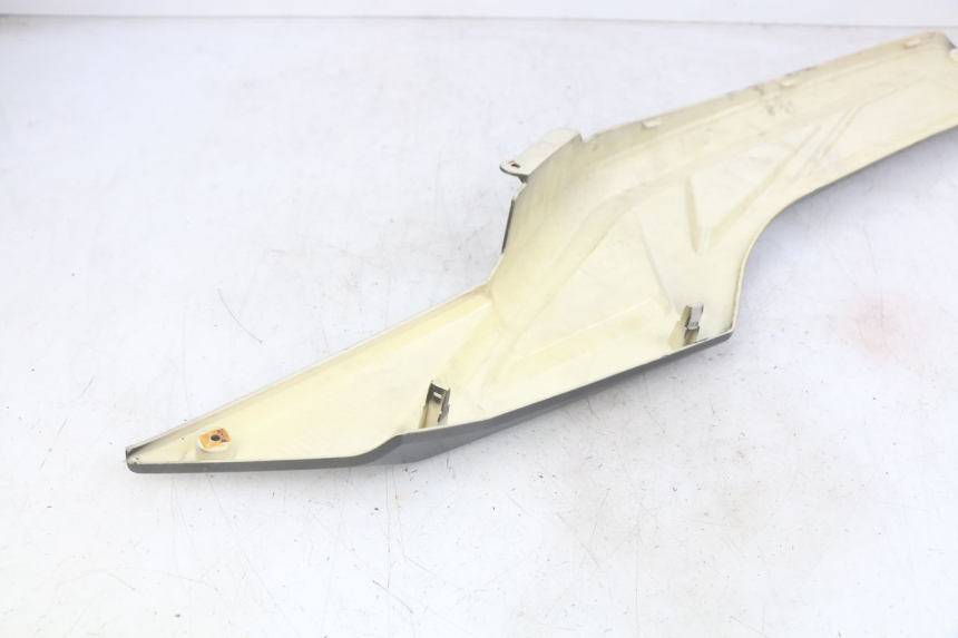 photo de CACHE SOUS SELLE GAUCHE NECO ALEXONE 125 (2017 - 2024) - Vue d’ensemble