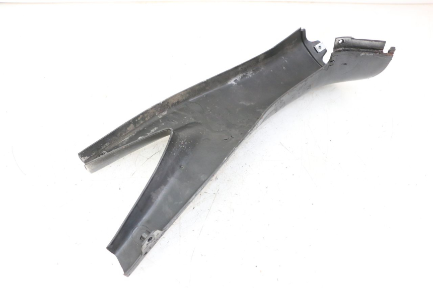 photo de CACHE SOUS SELLE GAUCHE APRILIA RS 50 (1999 - 2005) - Autre angle de vue