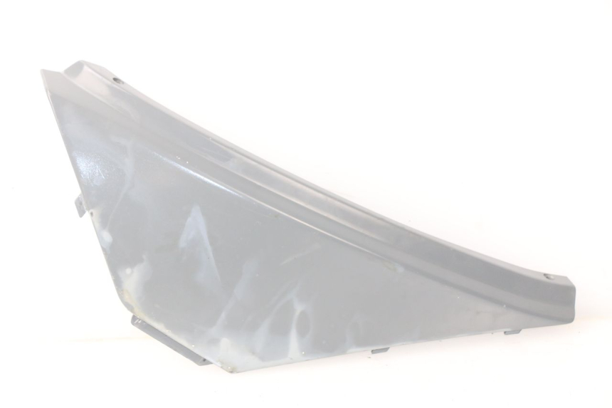 photo de CACHE SOUS SELLE GAUCHE APRILIA ATLANTIC 125 (2003 - 2009) - Vue principale