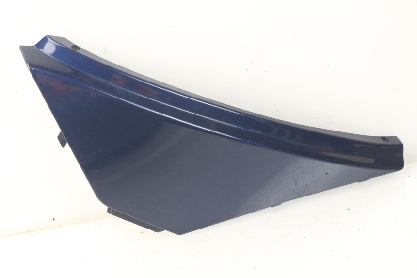 photo de CACHE SOUS SELLE GAUCHE APRILIA ATLANTIC 125 (2003 - 2009) - Vue principale