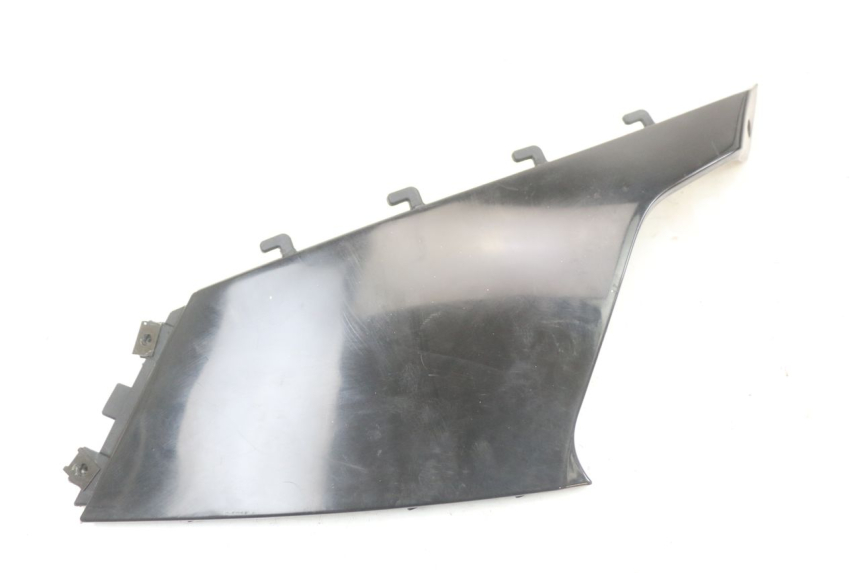 photo de CACHE SOUS SELLE GAUCHE BMW C1 125 (2000 - 2003) - Vue principale