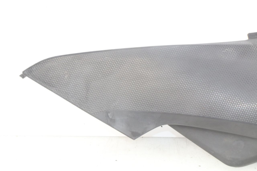 photo de CACHE SOUS SELLE GAUCHE HONDA CBRF CBR-F PC41 600 (2011 - 2013) - Points de fixation