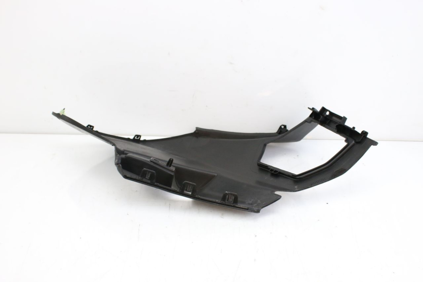 photo de CACHE SOUS SELLE GAUCHE PEUGEOT CITYSTAR 50 (2013 - 2017) - Vue d’ensemble