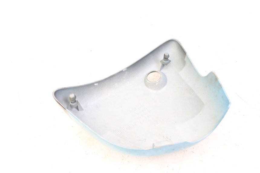 photo de CACHE SOUS SELLE GAUCHE APRILIA CLASSIC 125 (1995 - 2001) - Zoom état d’usage