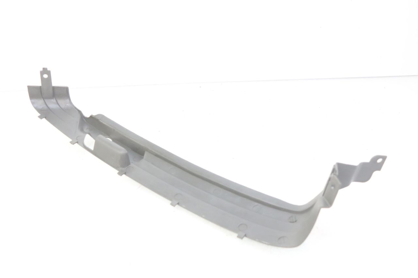 photo de CACHE SOUS SELLE GAUCHE SUZUKI CP 80 (1985 - 1996) - Zoom état d’usage