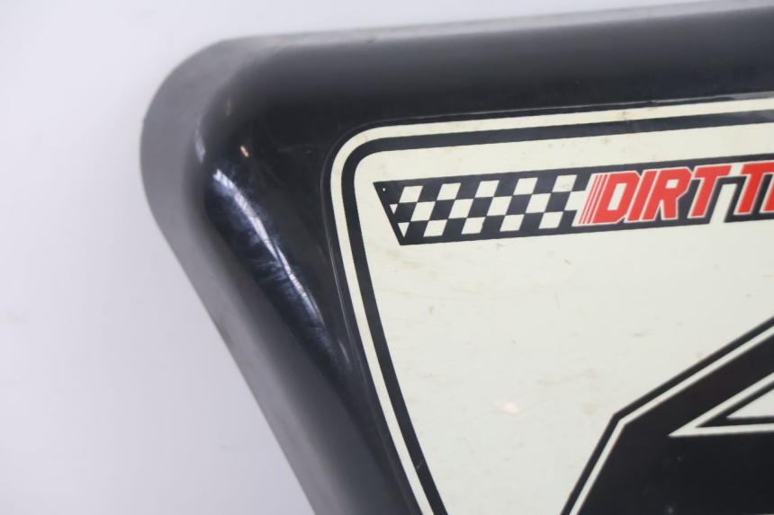 photo de CACHE SOUS SELLE GAUCHE MASH DIRT TRACK 50 (2018 - 2020) - Détail de la pièce