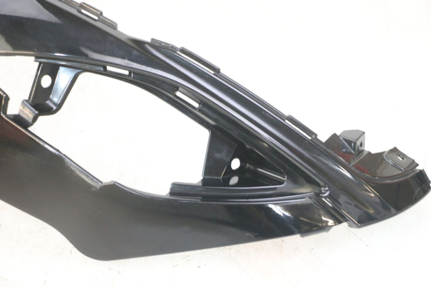 photo de CACHE SOUS SELLE GAUCHE SYM FIDDLE 3 III 50 (2014 - 2020) - Détails caractéristiques