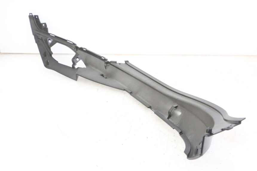 photo de CACHE SOUS SELLE GAUCHE SYM FIDDLE 3 III 50 (2014 - 2020) - Autre angle de vue