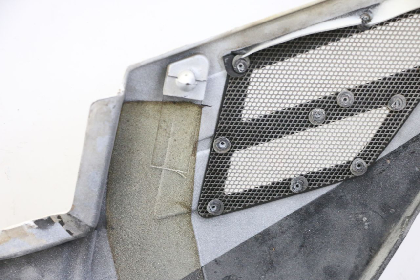 photo de CACHE SOUS SELLE GAUCHE YAMAHA FJ 36Y 1100 (1984 - 1985) - Vue produit