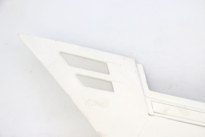 photo de CACHE SOUS SELLE GAUCHE YAMAHA FJ 36Y 1100 (1984 - 1985) - Autre angle de vue