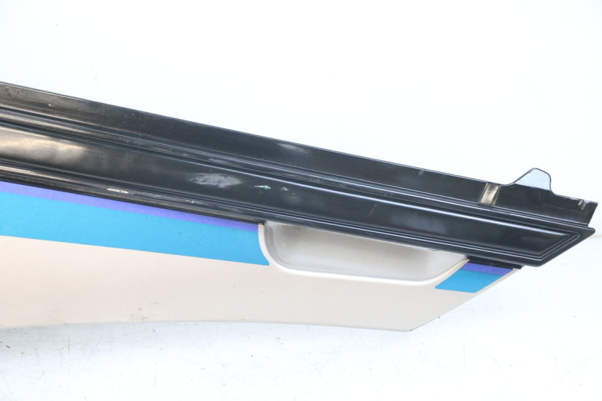 photo de CACHE SOUS SELLE GAUCHE YAMAHA FJ 3CX 1200 (1986 - 1996) - Inspection visuelle