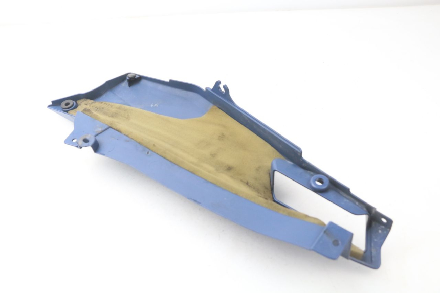 photo de CACHE SOUS SELLE GAUCHE YAMAHA FJR ABS 1300 (2006 - 2012) - Détail de la pièce