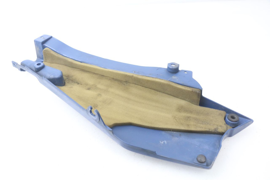 photo de CACHE SOUS SELLE GAUCHE YAMAHA FJR ABS 1300 (2006 - 2012) - Zoom état d’usage