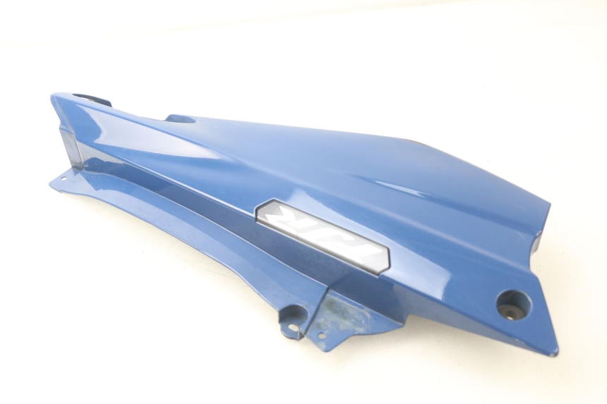 photo de CACHE SOUS SELLE GAUCHE YAMAHA FJR ABS 1300 (2006 - 2012) - Autre angle de vue