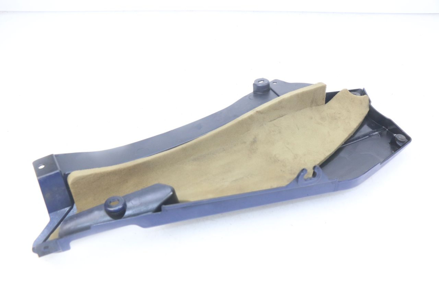 photo de CACHE SOUS SELLE GAUCHE YAMAHA FJR ABS 1300 (2016 - 2020) - Vue d’ensemble