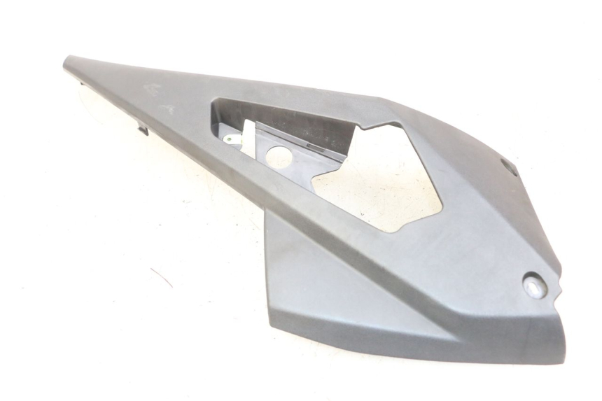 photo de CACHE SOUS SELLE GAUCHE PEUGEOT GEOPOLIS RS 125 (2007 - 2009) - Vue principale